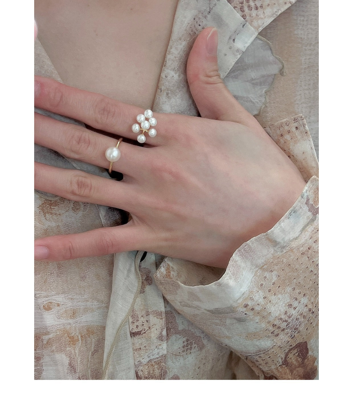 Unique Pearl Bow Ring