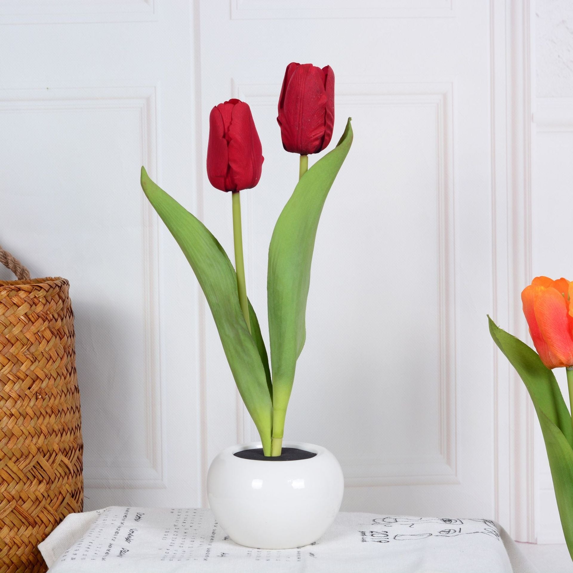 LED Tulip Lamp