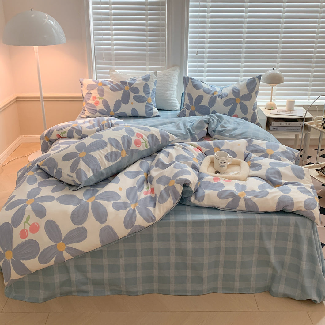 Blue Flower Strawberry/Cherry Bedding Set