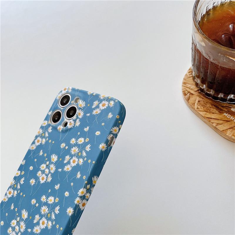 Youth Blue Chrysanthemum Phone Case