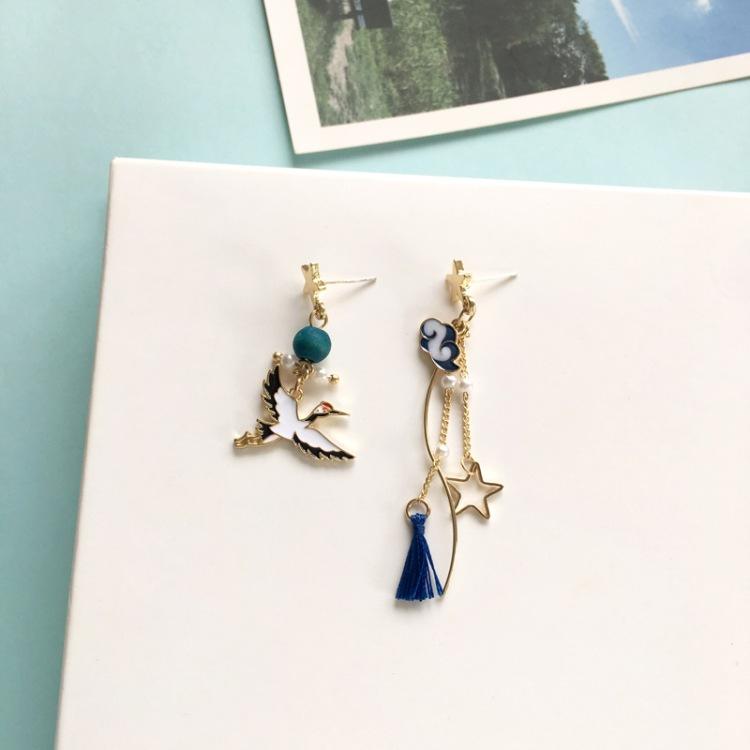 Lovely Crane Cloud Earrings