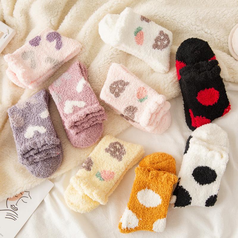 Cute Spotted Floor Socks