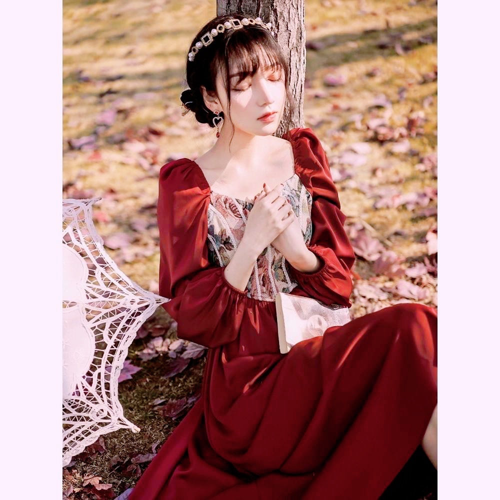 Adeline Wonderfall Vintage-style Cottagecore Tapestry Dress