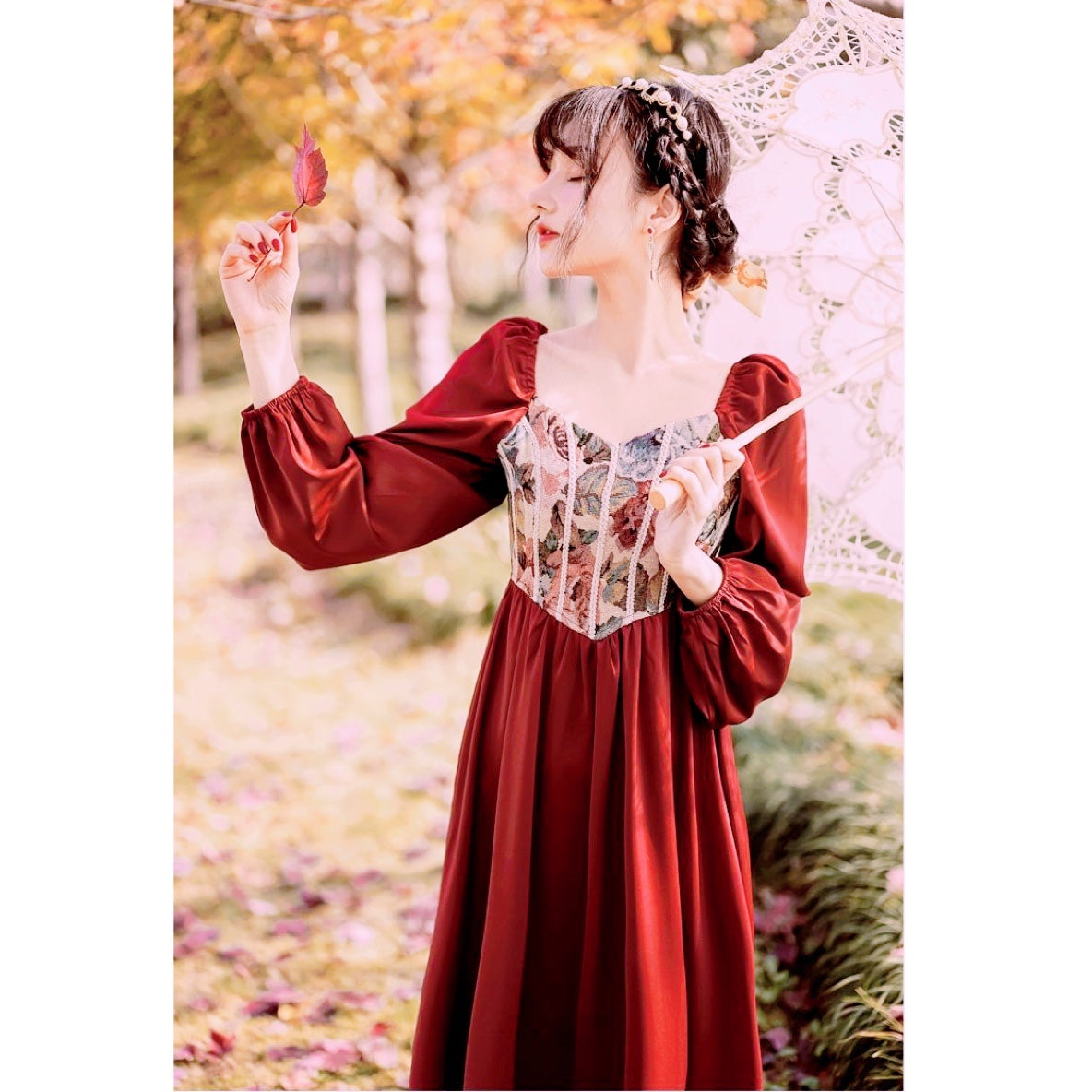 Adeline Wonderfall Vintage-style Cottagecore Tapestry Dress