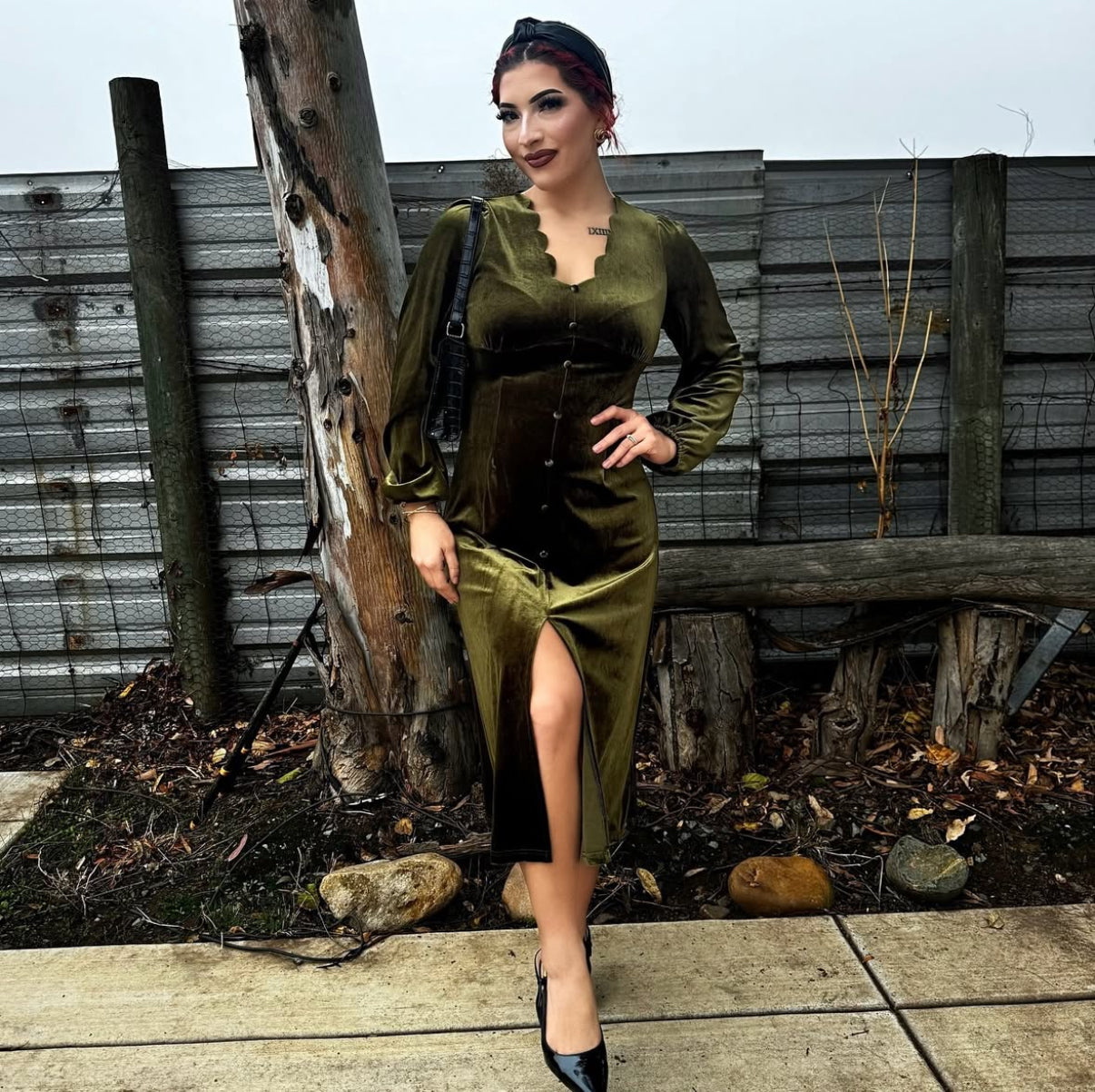 V-Neck Long Sleeve Midi Dress