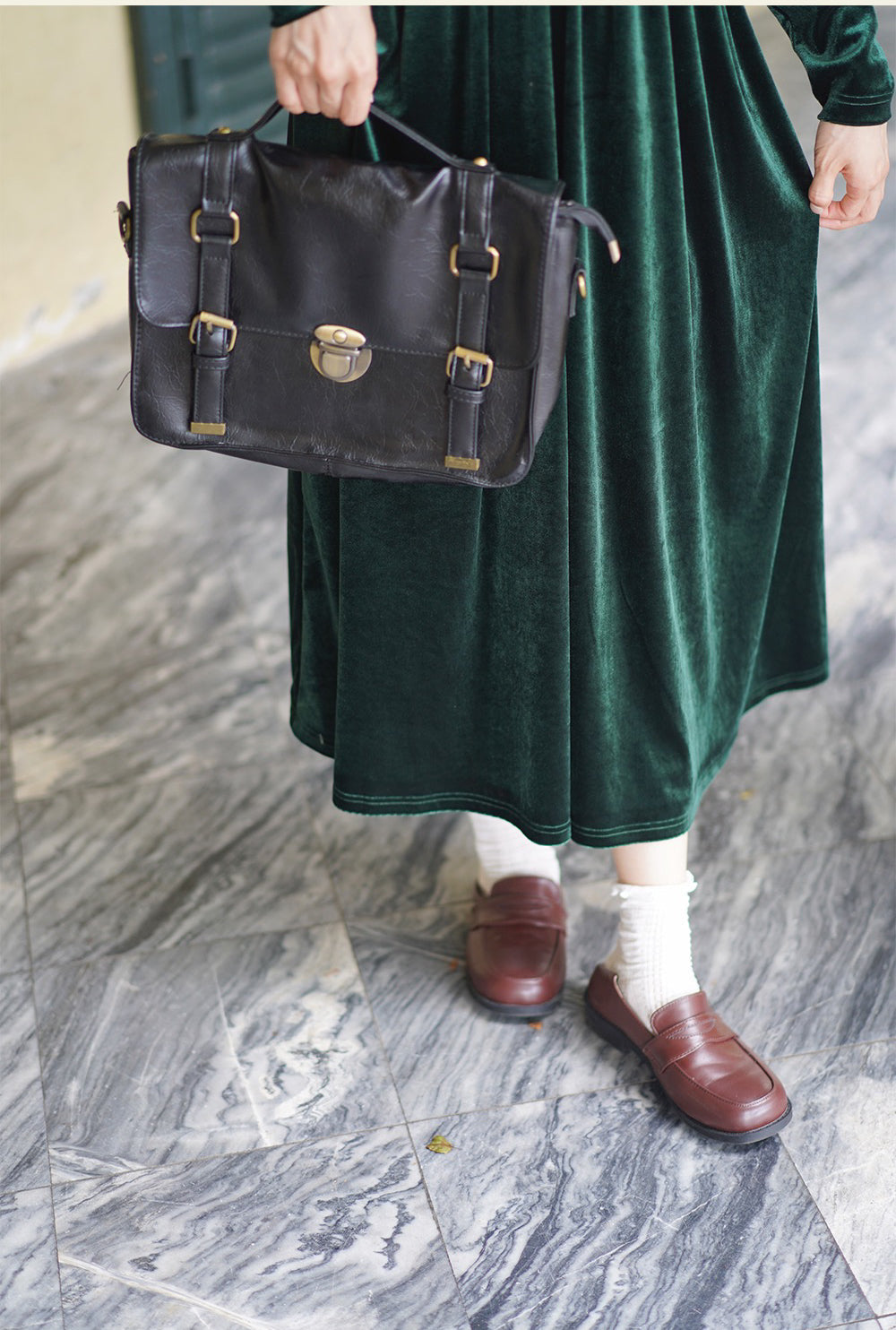 Imogen's Holiday Vintage-style Velvet Dress with Embroidery