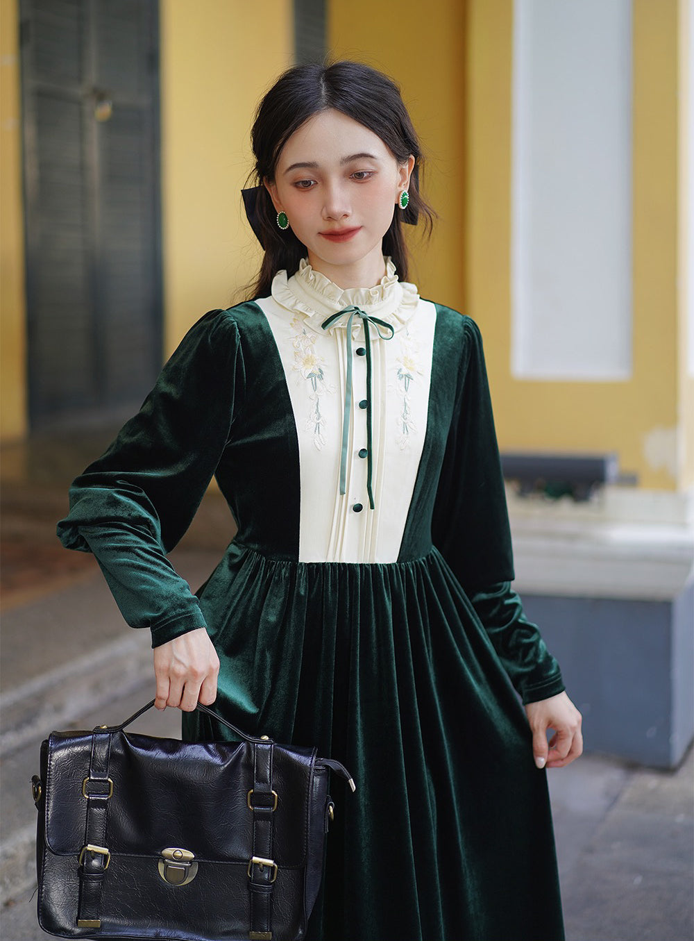 Imogen's Holiday Vintage-style Velvet Dress with Embroidery