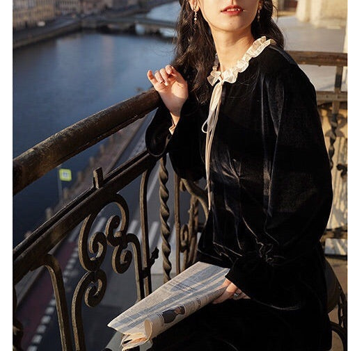 Darla Dark Romantic Vintage Aesthetic Victorian Gothic Velvet Dress