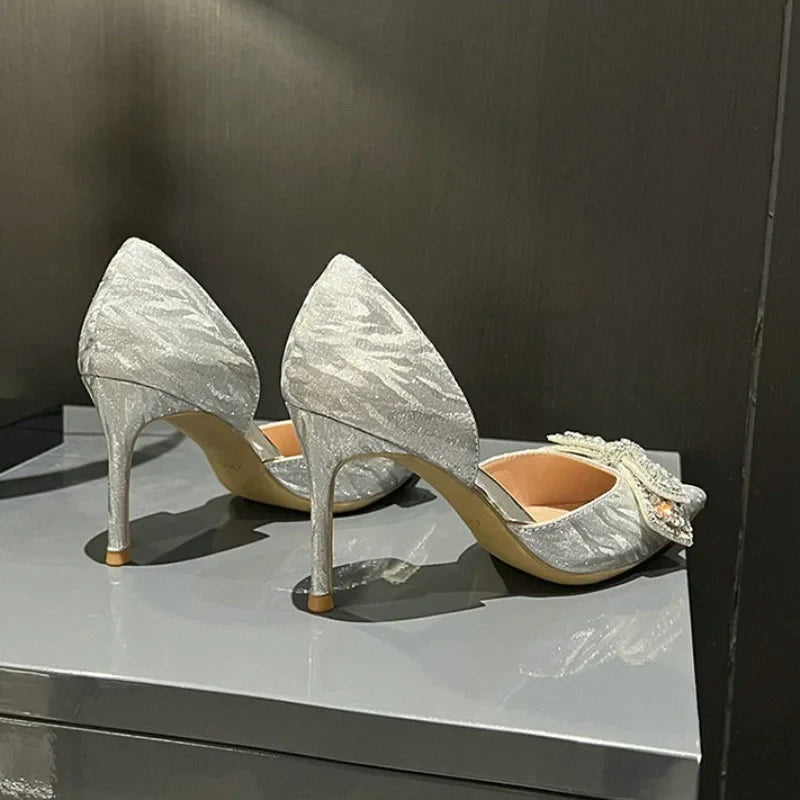 Diamond Bow Woman Pumps