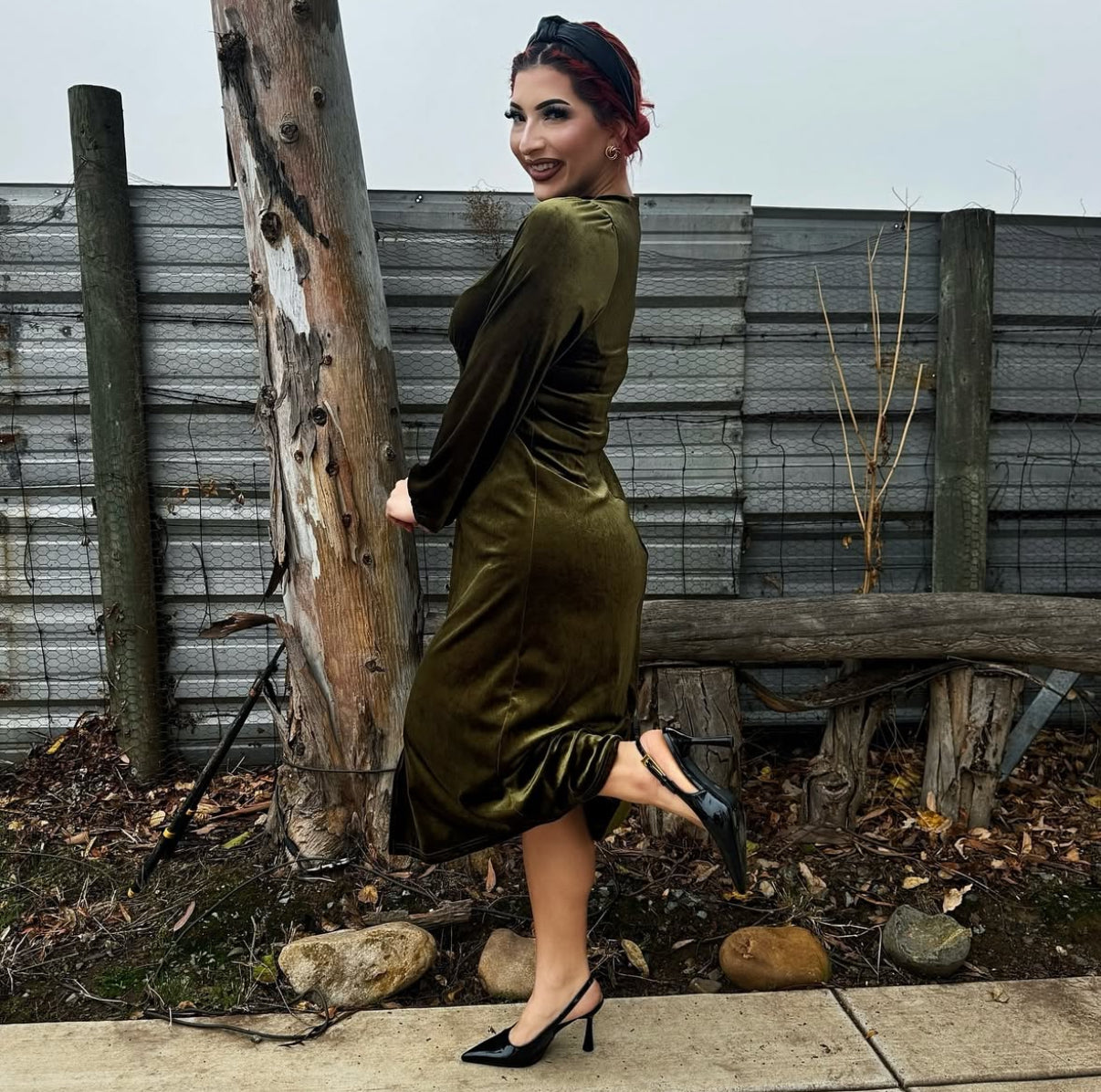 V-Neck Long Sleeve Midi Dress