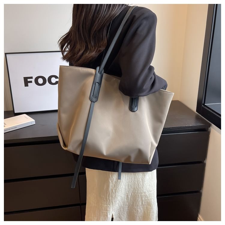 Oxford Tote Bag