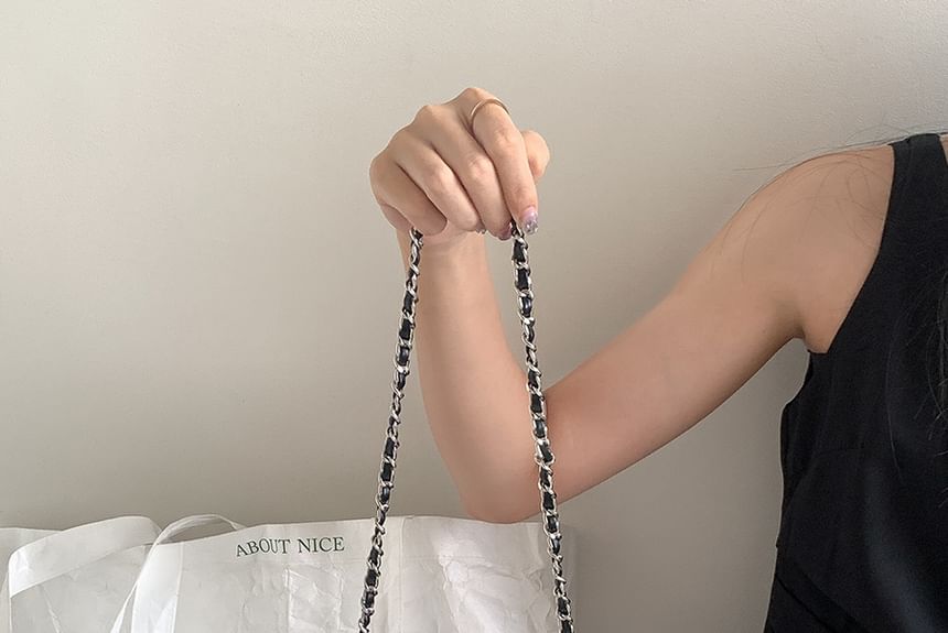 Chain Heart Strap Bag Quilted Crossbody