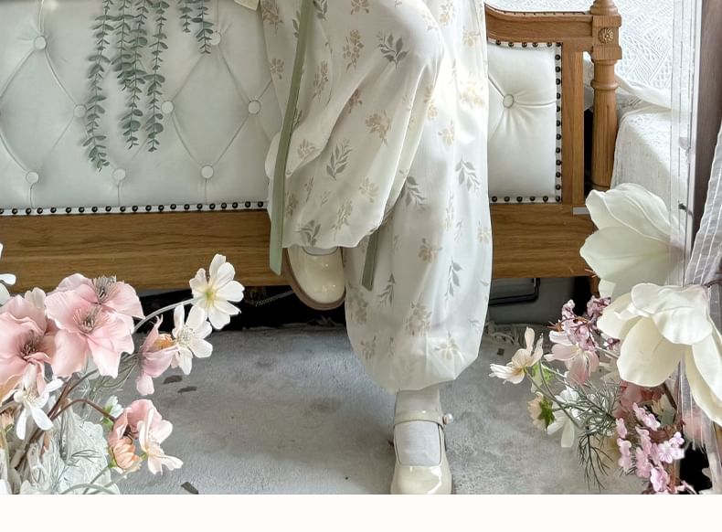 Plain Cami Top + High Waist Floral Print Baggy Pants + Open Front Jacket