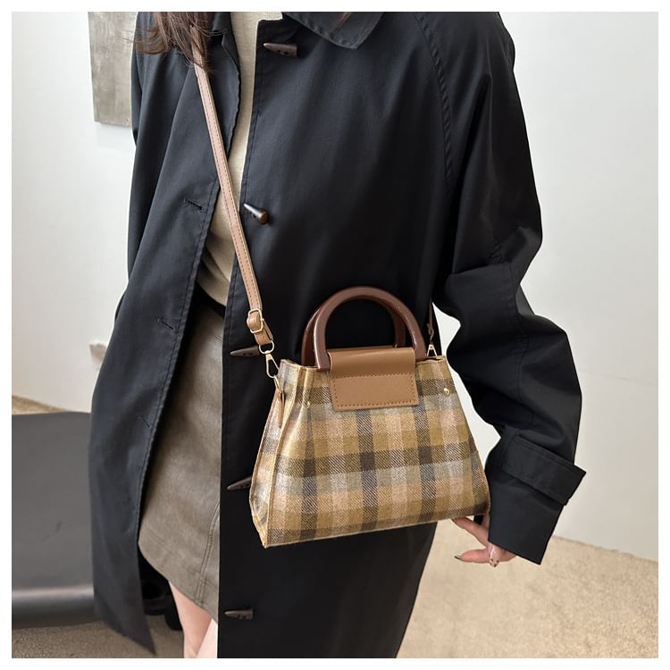 Plaid Shoulder Bag + Plain Faux Leather Pouch