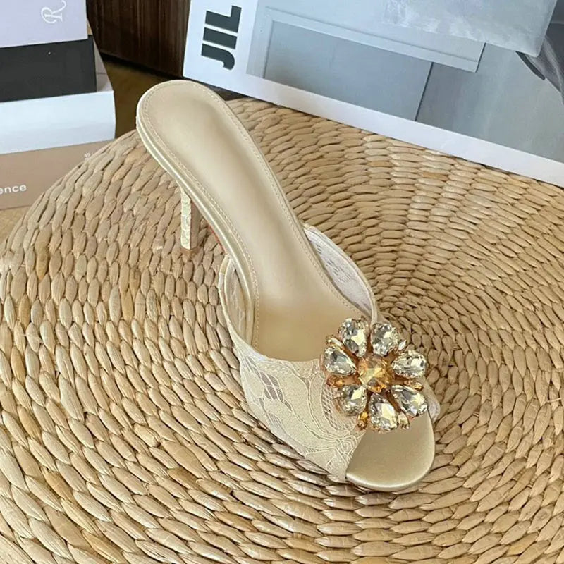 Ladies Lace Wedding Shoes