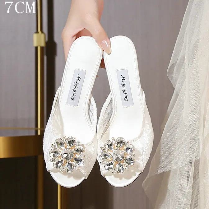 Ladies Lace Wedding Shoes