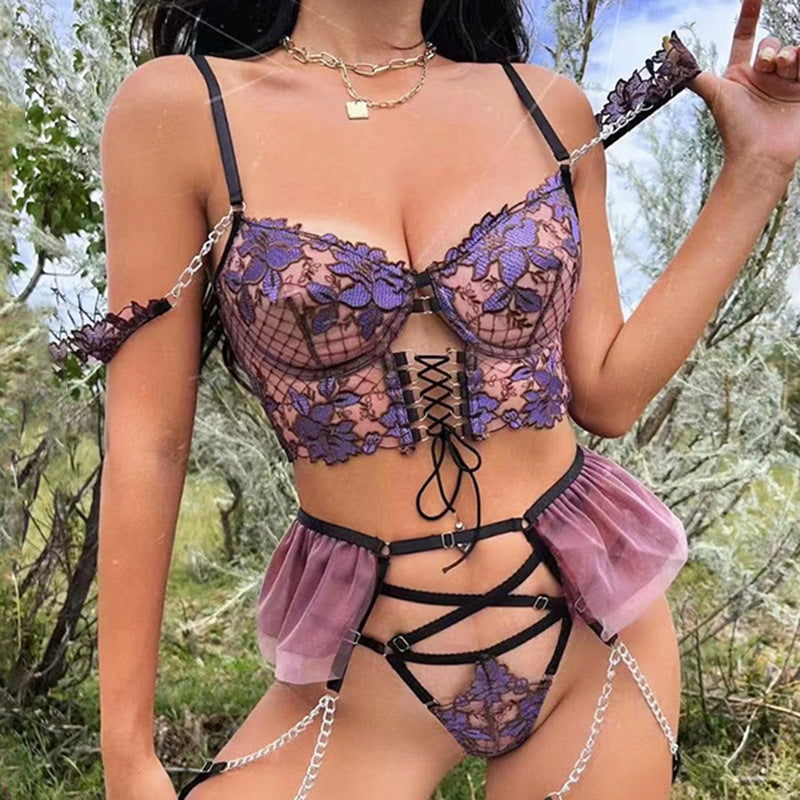 Thin Embroidered Chain Four-Piece Lingerie Set