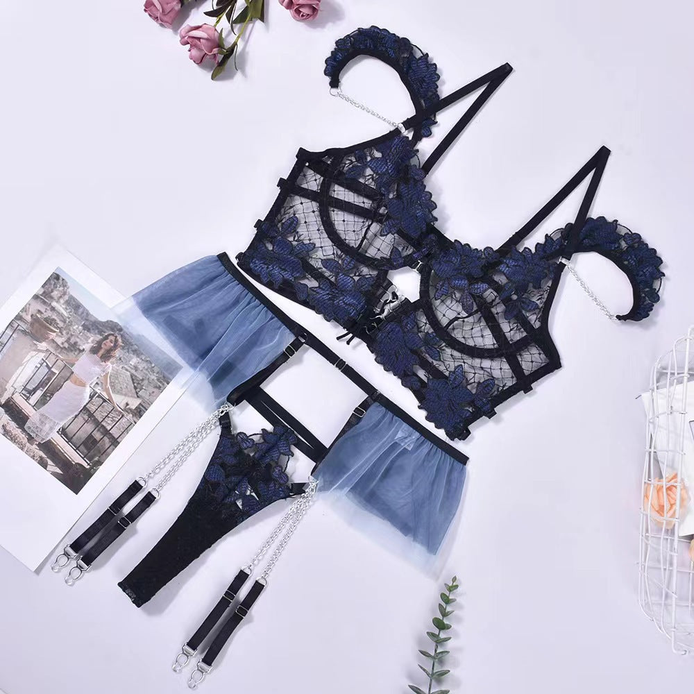 Thin Embroidered Chain Four-Piece Lingerie Set