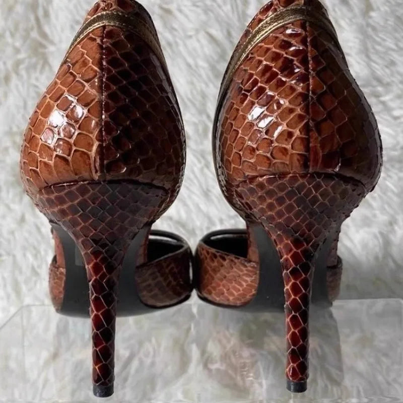 Pointed Toe Single Strap Shallow Pumps