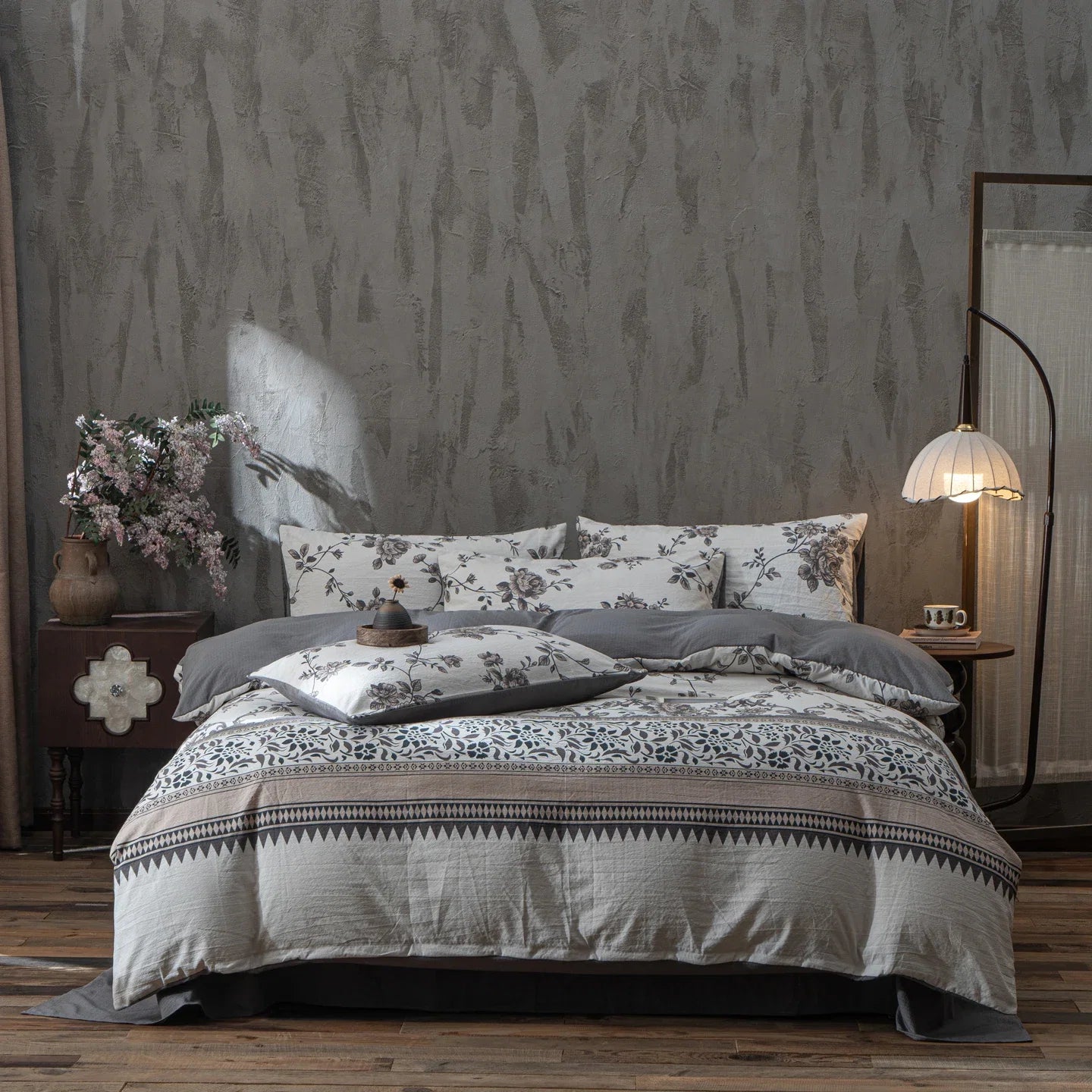 Vintage Style Bedding Set