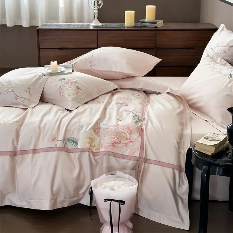 4Pcs Pink Luxury Bedding Set