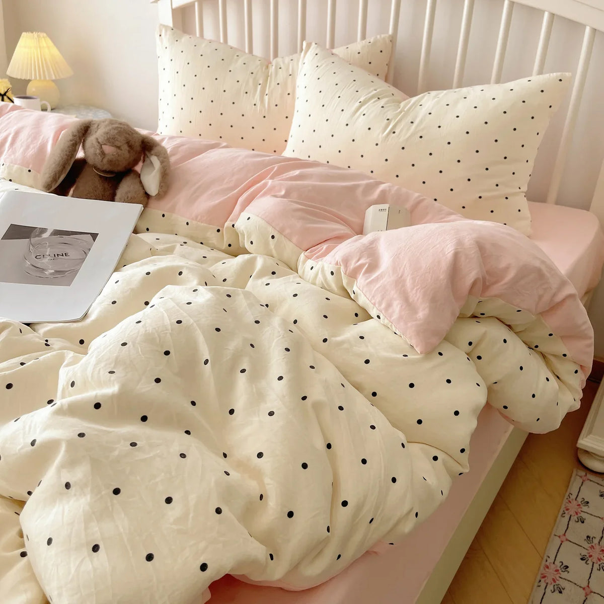 Simple Dot Bedding Sets