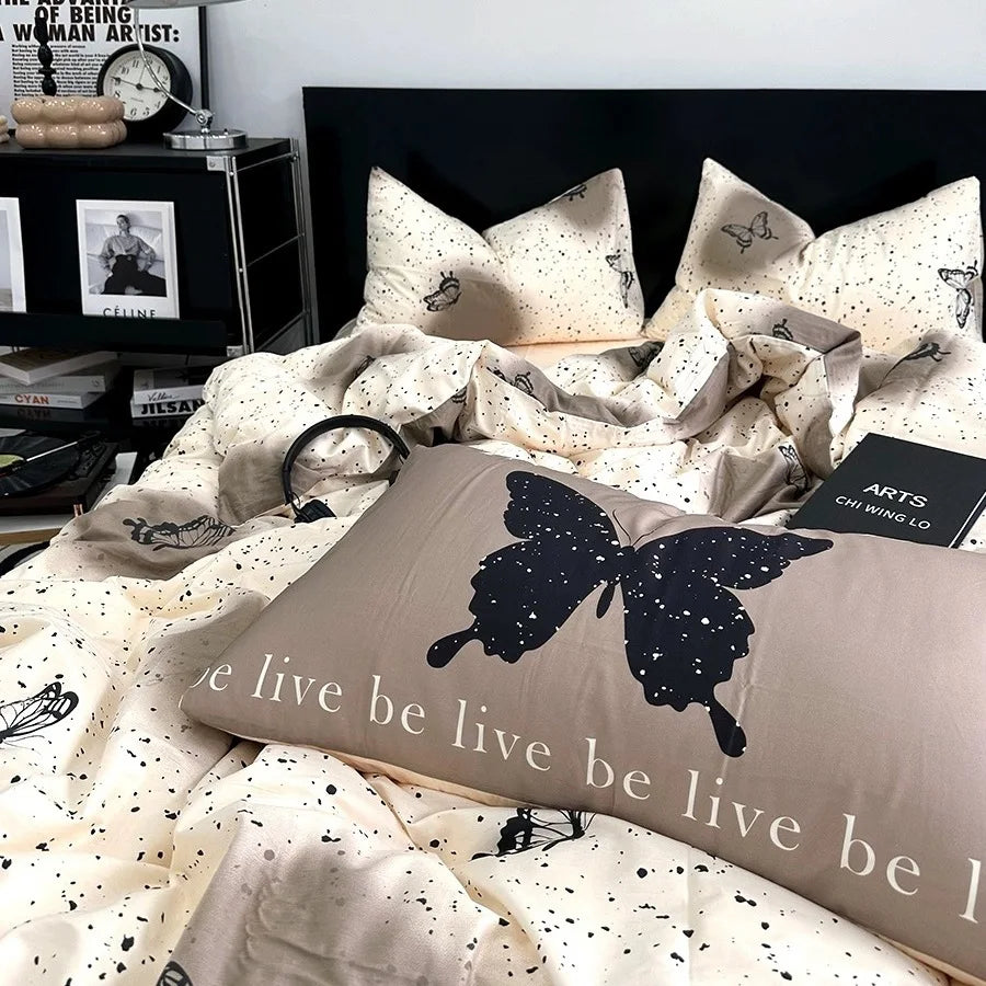 Fashion Floral Bedding Set