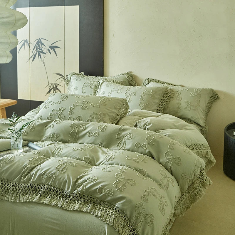 4Pcs Bow Large Tassel Style Bedding Set