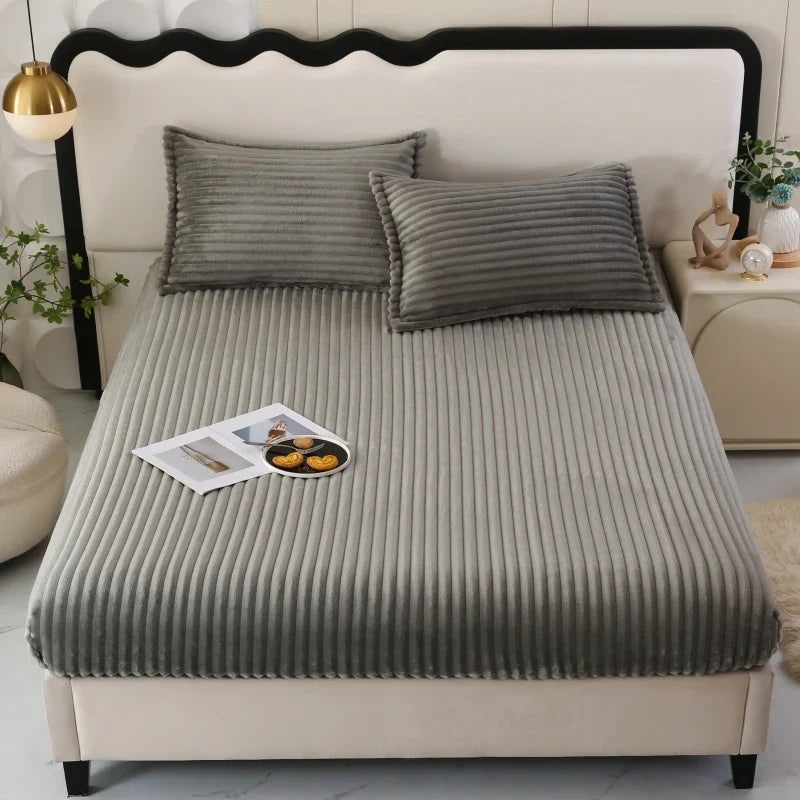 1Pc Faux Fur Velvet Fitted Sheet Soft Plush Bedcover Mattress Cover With All-around Elastic Rubber Band Bed Sheet Warm Bedsheets