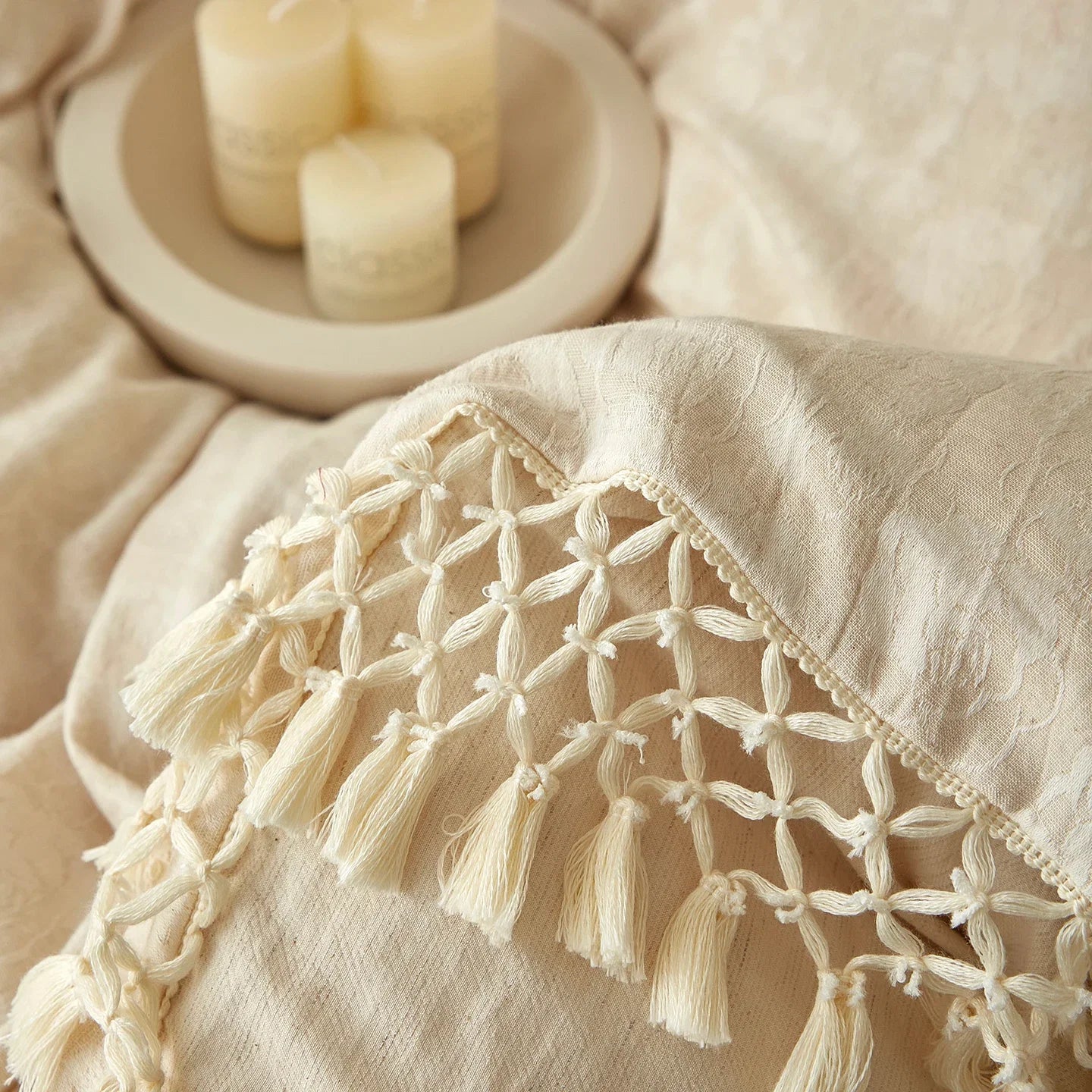 20% Linen and 80% Cotton Flowers Jacquard With Fringe Bedding Set