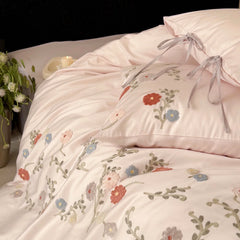 Chic Flowers Towel Embroidery Bedding Set