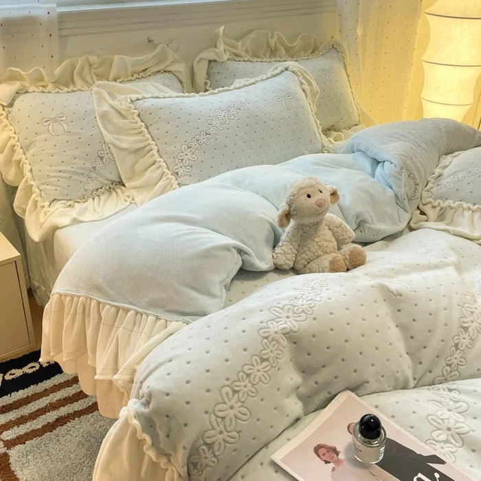 Princess Style Winter Velvet Duvet Cover Set with Bedsheet Pillowcase Soft Bedding Set