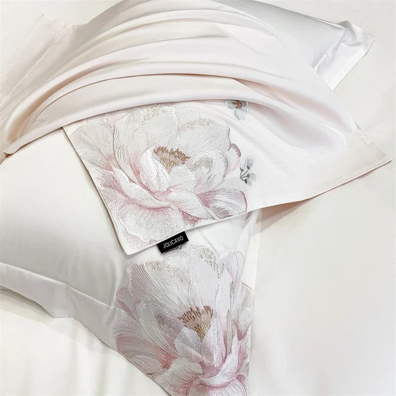 Luxury Floral Embroidery Bedding Set