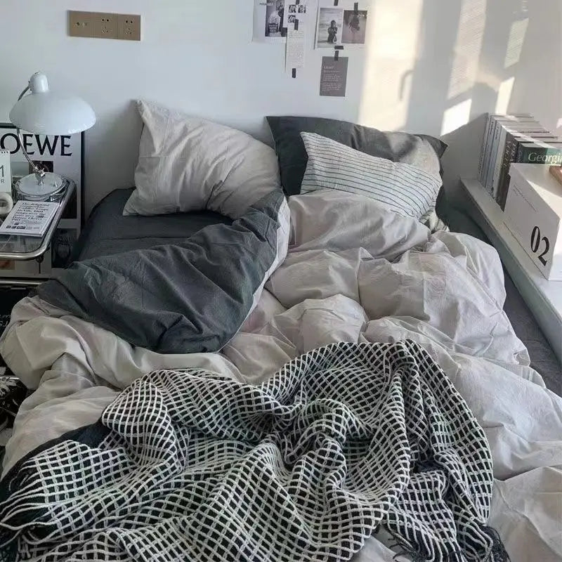 Simple Bedding Set