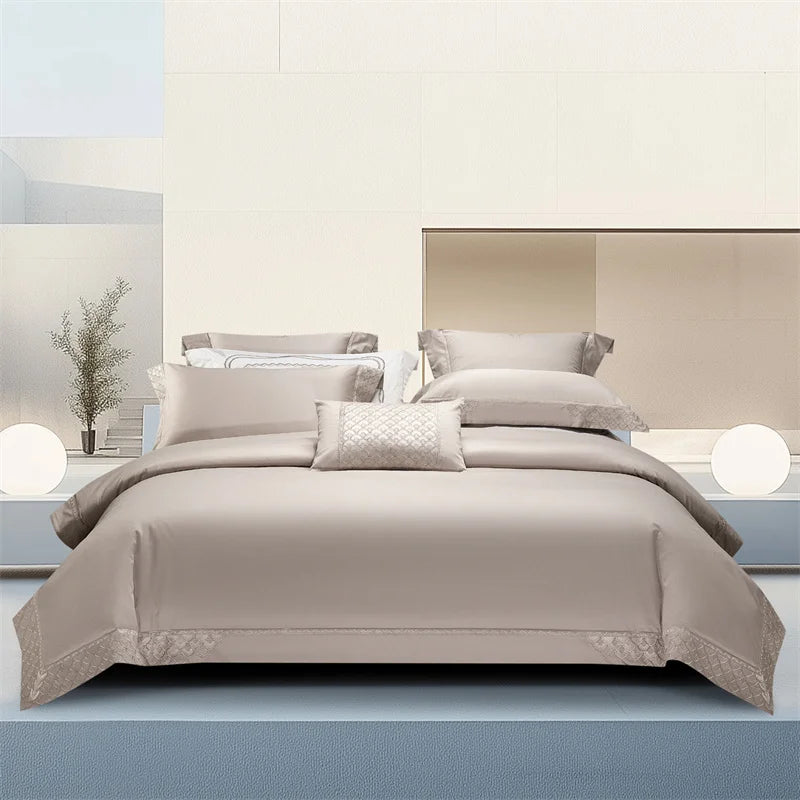 Luxury Embroidery Wide Edge Bedding Set