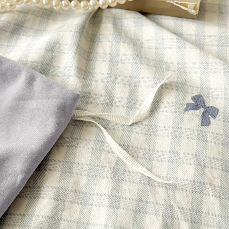 Bow Bedding Set