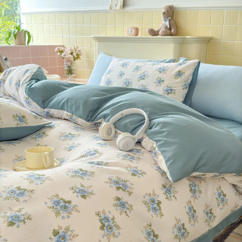 All Season Floral Printed Bedding Set