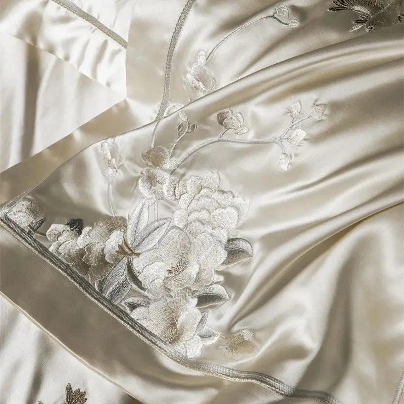 High Precision Damask Egyptian Cotton Soft Silky Bedding Set