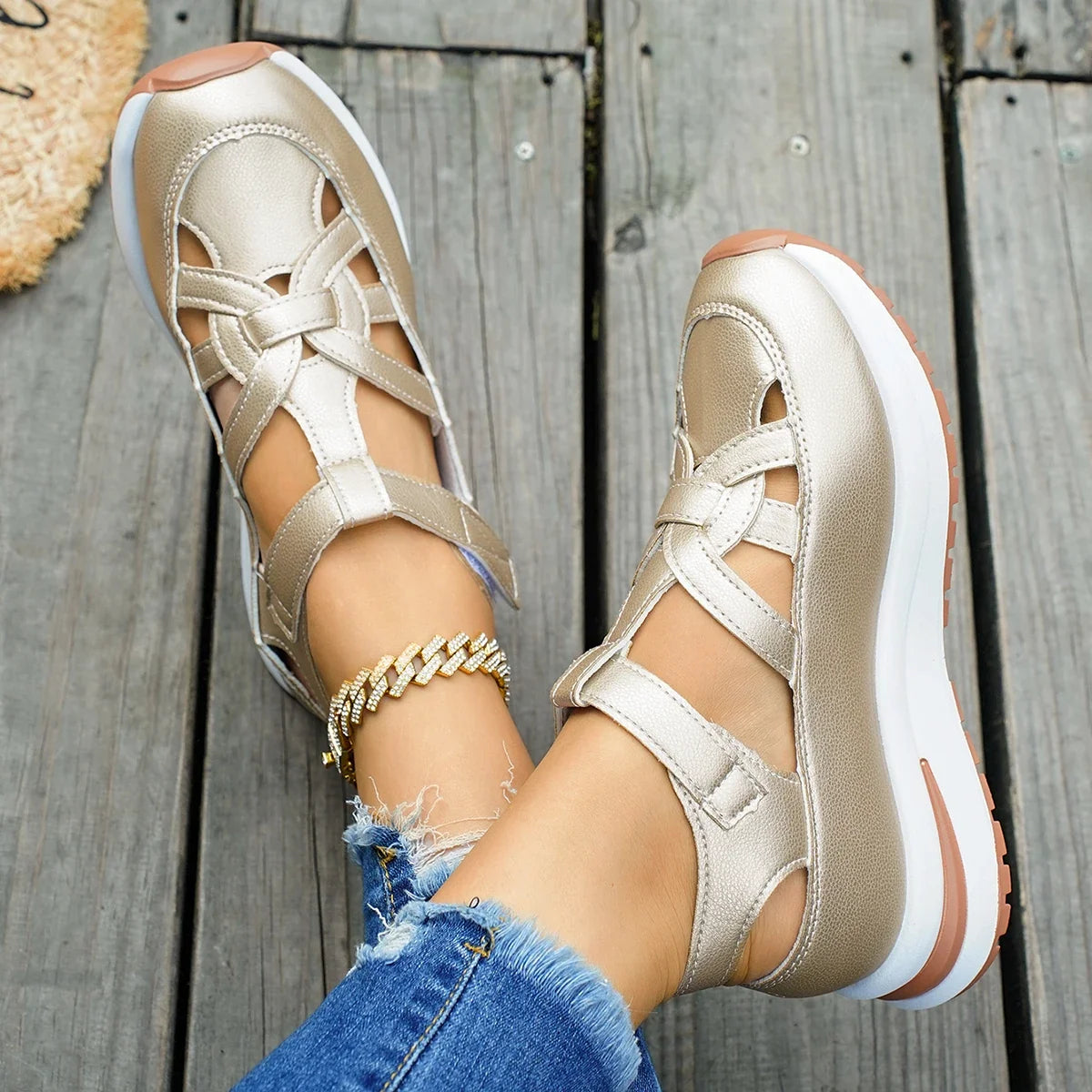 Casual Hollow Out Flat Sandals