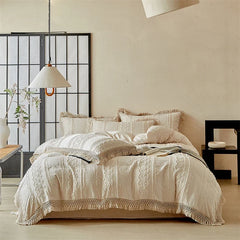 Large Tassel Style Bedding Set