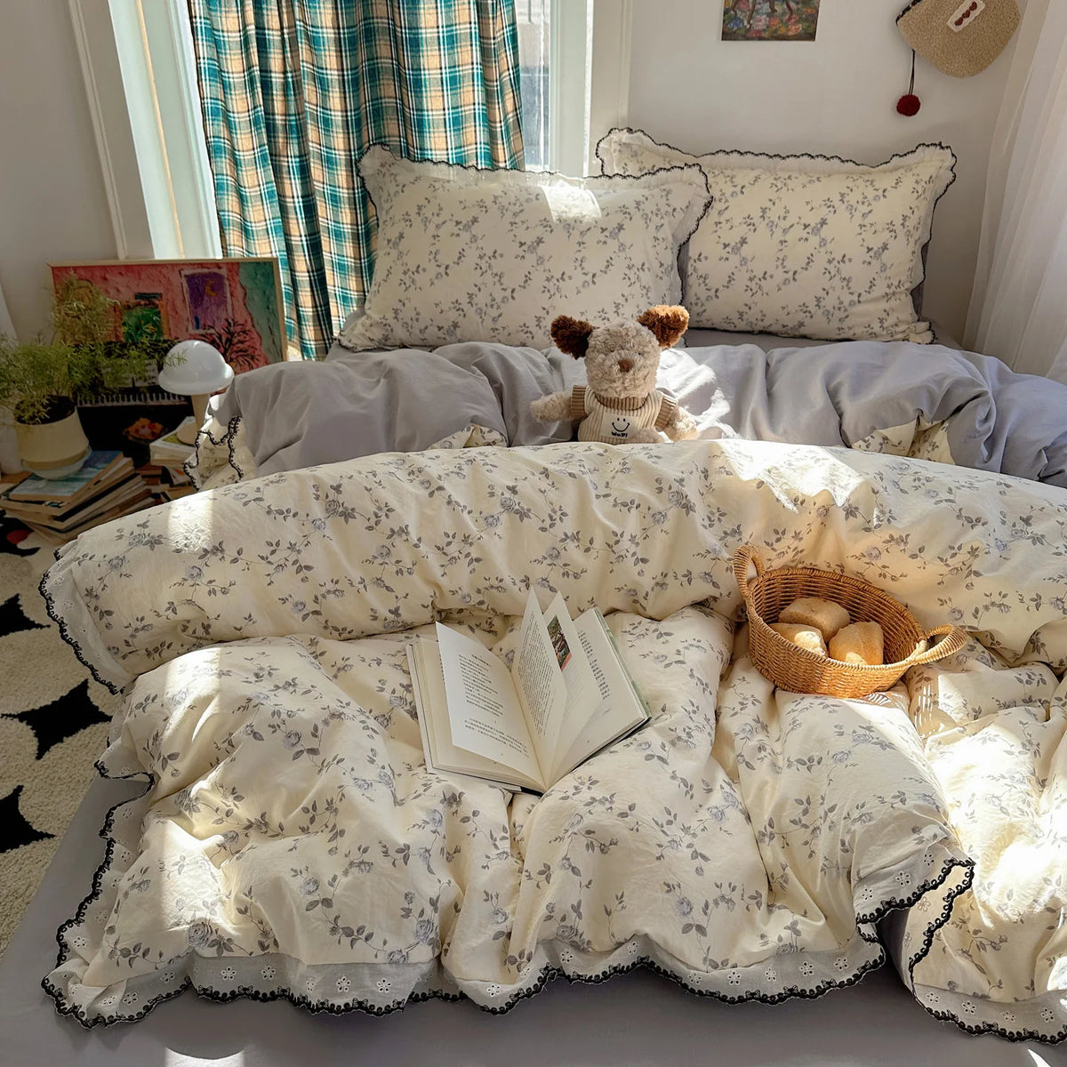 Korean Lace Bedding Set
