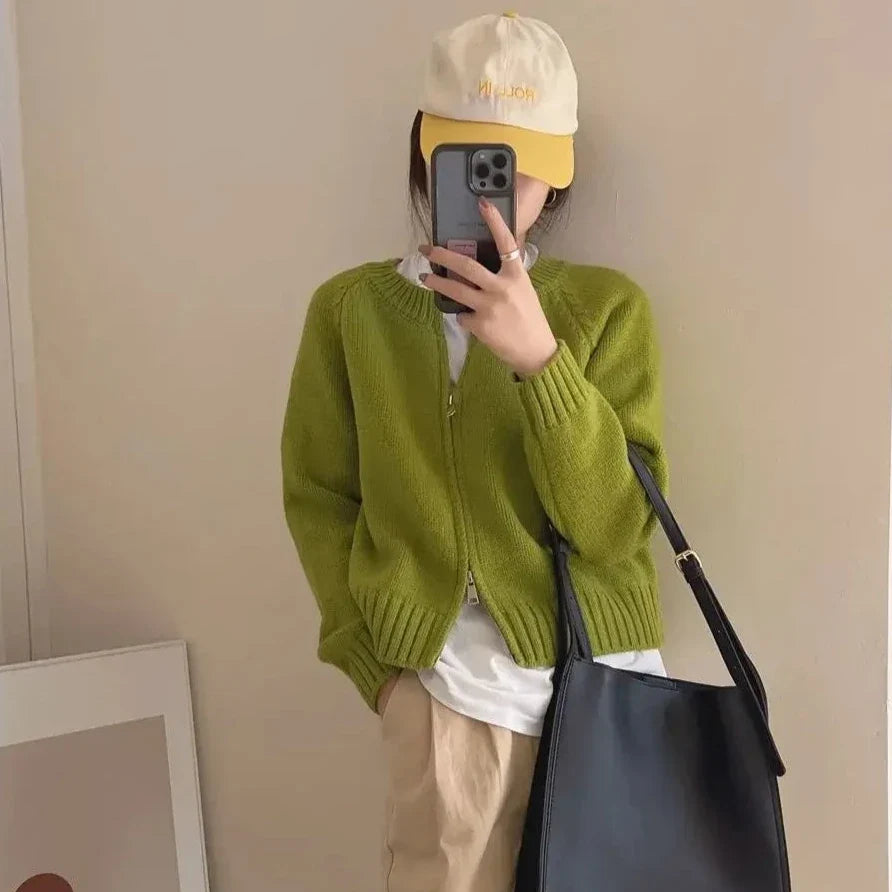 Cyra Comfort Zip-Up Cardigan