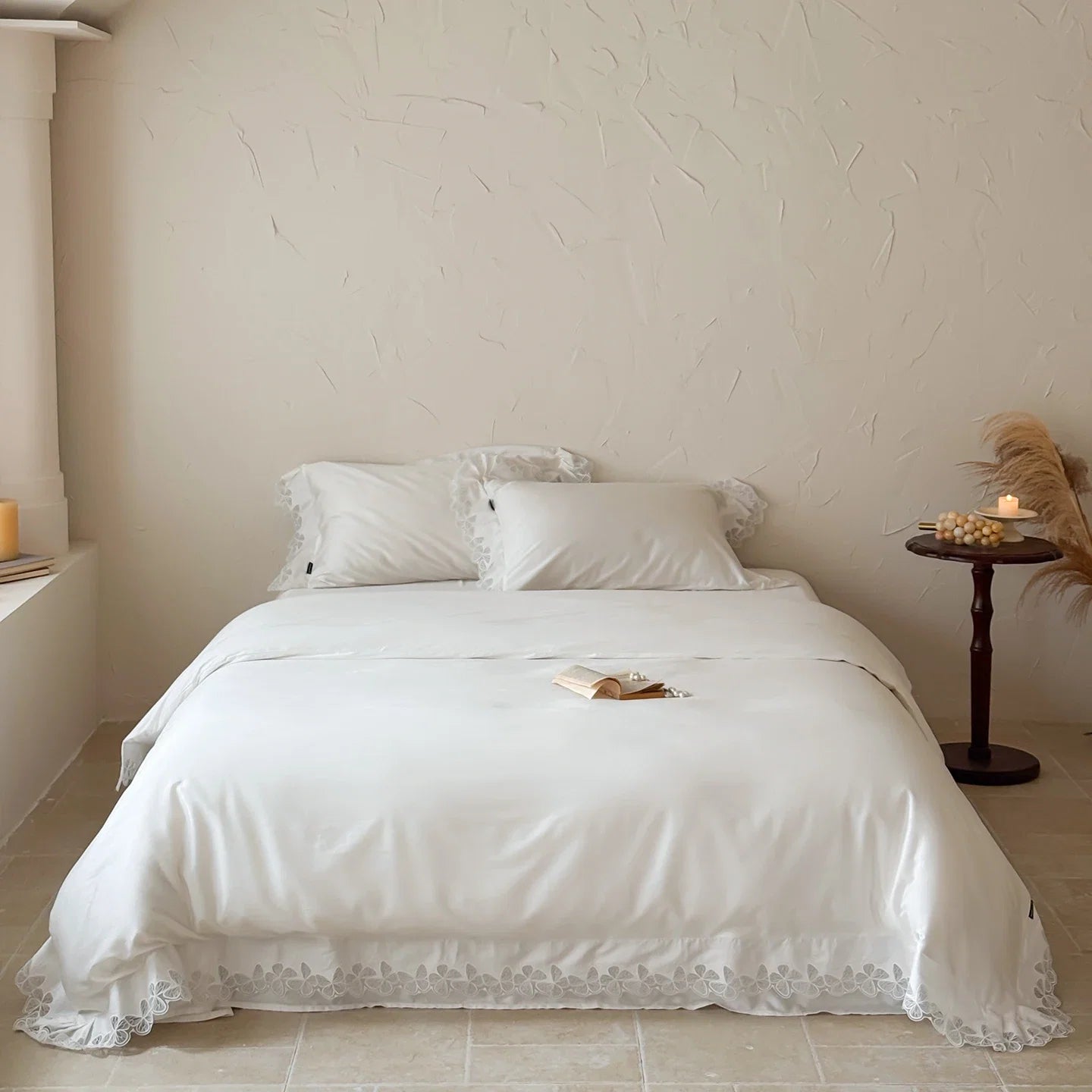 Elegant Butterfly Lace Edge Luxury Bedding Set