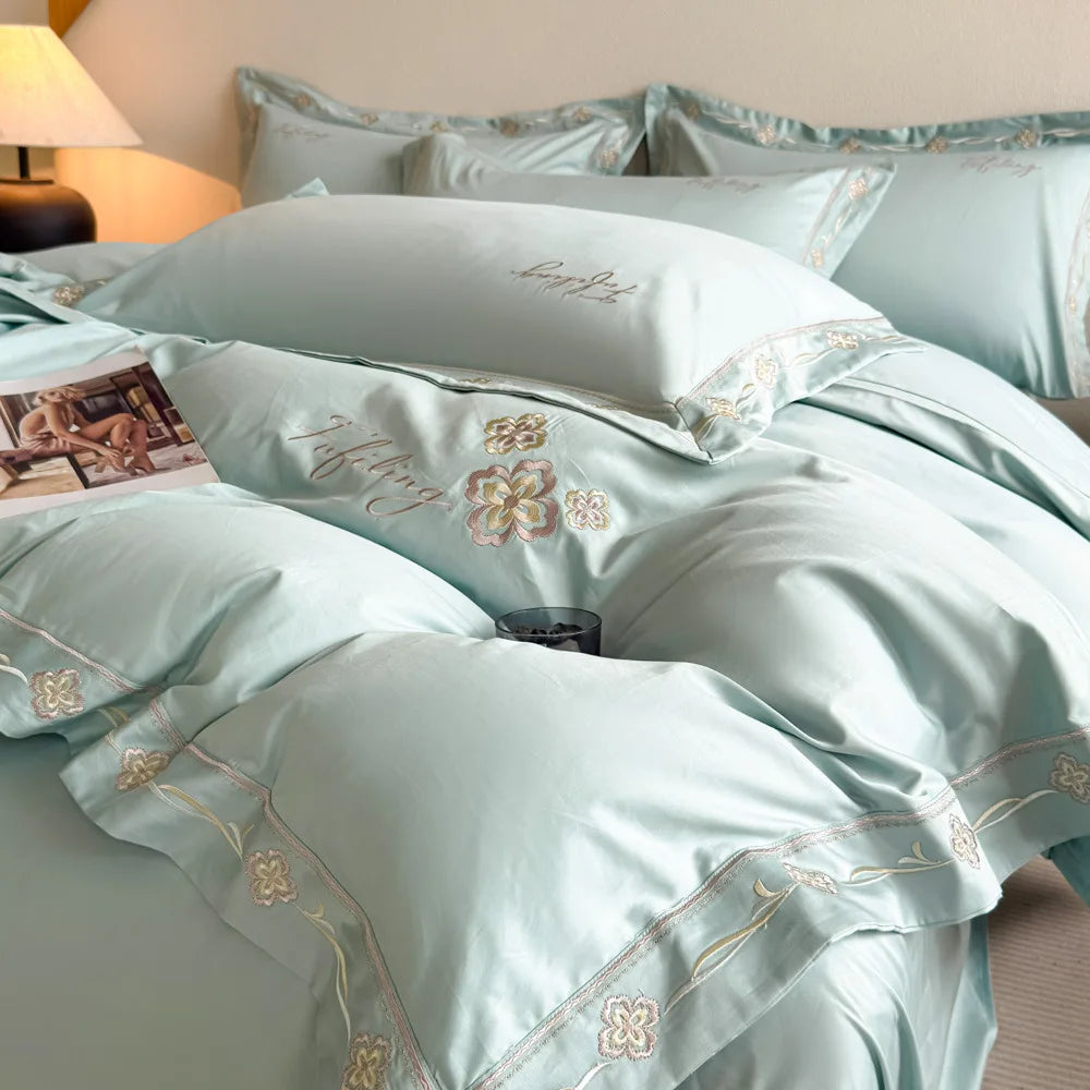 High Quality Long Staple Cotton Embroidery 4 Piece Bedding Set