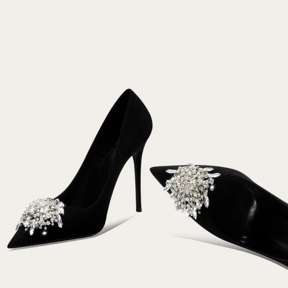 A Niche Design Sense French Low-heeled High Shoe for Women with Tassels Rhinestones Pointed Tips and Thin Heels