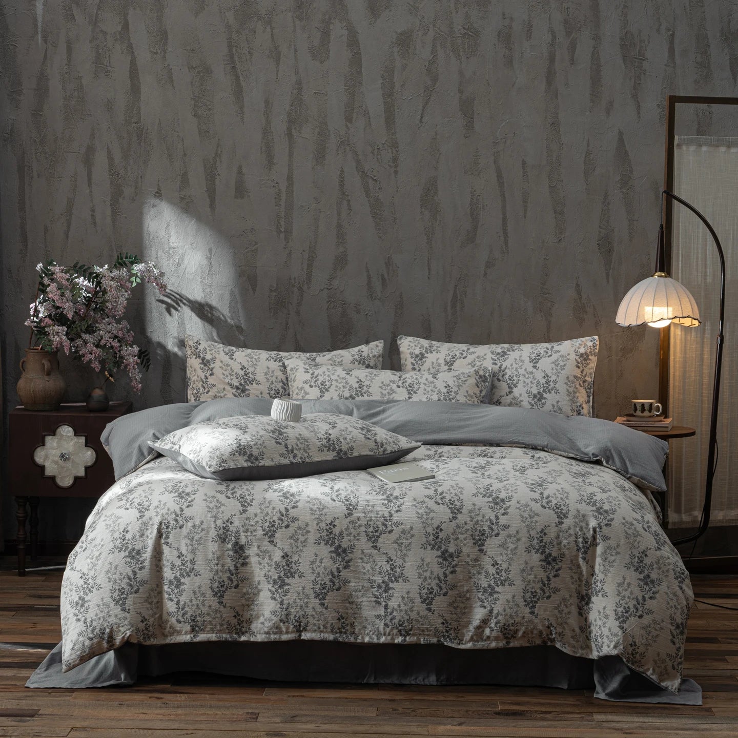 Vintage Style Bedding Set