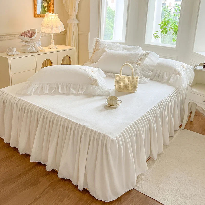 4Pcs Elegant Lace Rose Embroidery Milk Velvet Bedding Sets