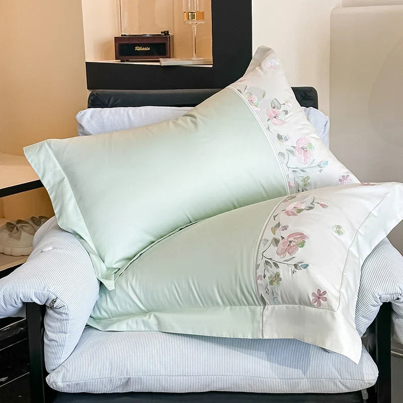100% Cotton Chic Flowers Embroidery Luxury Double Queen King Size Bedding Set