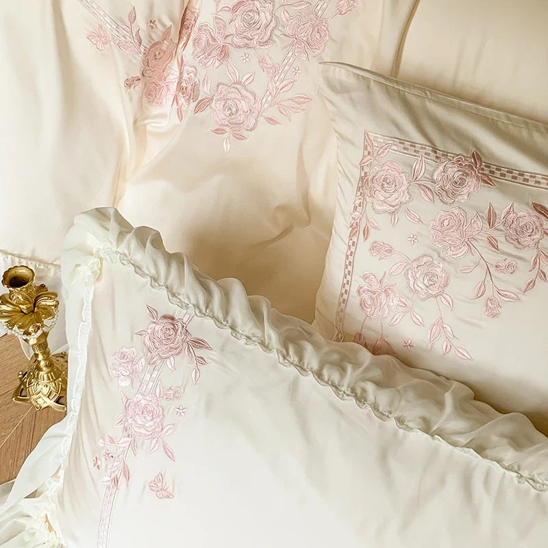 4Pcs Flowers Embroidery Lace Ruffles Princess Wedding Bedding Set