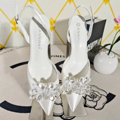 Style Pointy Low Heeled Wedding Shoes
